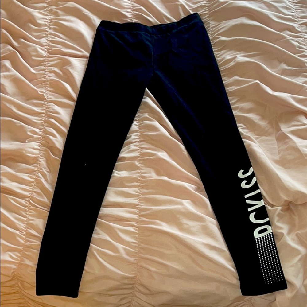 NWOT Y&R Leggings!!